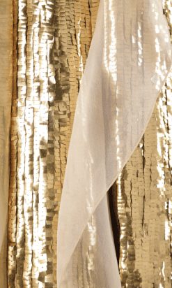 B2646-Robe-longue-pailletée-or-Carolina-Herrera-T38 40-01