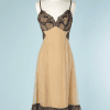 B2681-Combinaison-en-nylon-beige-et-dentelle-marine-avec-strass-1950-T36-01