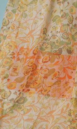 B2685-Robe-1950-sans-manches-en-mousseline-blanche-imprimé-fleurs-fond-de-robe-blanc-gros-grain-T34-01