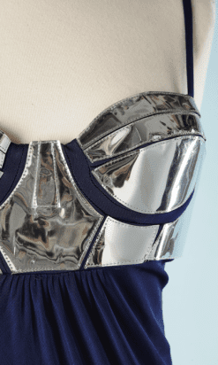 B2705-Robe-bleu-éléctrique-soutien-gorge-argent-plastique-Versace-VJC-T38-40-01