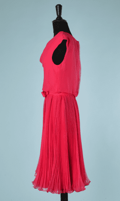 B2713-Robe-1960-cocktail-en-voile-fushsia-plissé-soleil-noeud-taille-T36-01