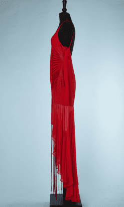 B0770-Robe-longue-en-mousseline-rouge-et-longues-franges-gai-Mattiolo-t38-40-01