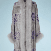 B0798-Manteau-1926-en-mousseline-grise-fleurs-mauves-lamé-argent-col-et-bas-de-manche-en-marabout-gris-t40-01
