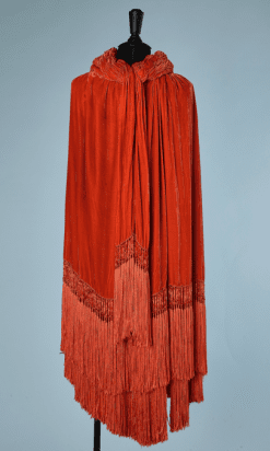 B1257-Cape-en-velours-de-soie-orange-et-longues-franges-en-soie-01