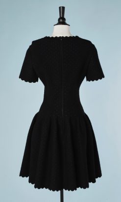 B1770-Robe-en-maille-noire-et-marine-fleurs-laine-viscose-Alaïa-T40-01