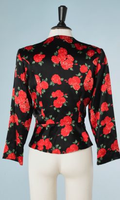 B1805-Veste-en-satin-noir-fleurs-rouges-Saint-Laurent-rive-gauche-T36-01
