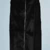 B1815-Jupe-en-fourrure-noire-Peachoo-Krejberg-T38-01