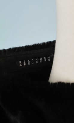 B1815-Jupe-en-fourrure-noire-Peachoo-Krejberg-T38-01