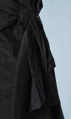 B1856-Robe-du-soir-en-soie-noir-bustier-Carolina-Herrera-T42-01