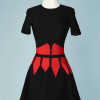 B2118-Robe-en-maille-stretch-noire-et-rouge-Alexander-Mcqueen-t34-01