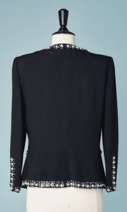 B2128-Veste-Gai-Mattiolo-marine-cousue-de-perles-et-paillettes-et-strass-t42-01