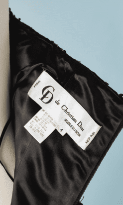 B2133-Robe-bustier-du-soir-en-dentelle-noire-pailletée-multi-volants-Christian-Dior-t38-01