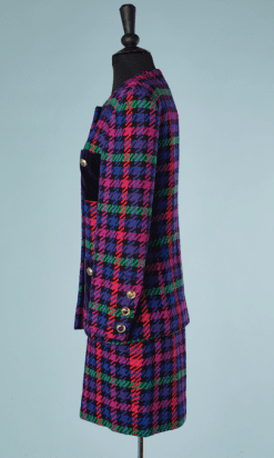 B2249-Tailleur-en-lainage-tissé-carreaux-bleu-vert-rose-et-velours-Escada-T34-01