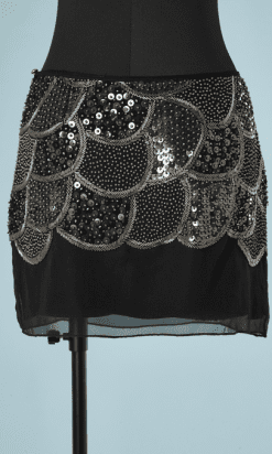 B2272-Mini-jupe-en-mousseline-noire-brodée-de-perles-et-paillettes-bronze-T36-01