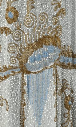 B2287-Robe-perlée-1925-en-voile-de-coton-bleu-ciel-perlé-T44-01