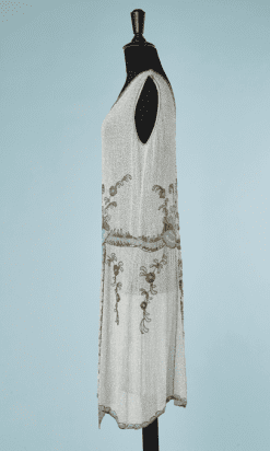 B2287-Robe-perlée-1925-en-voile-de-coton-bleu-ciel-perlé-T44-01