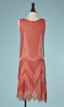 B2289-Robe-1925-en-voile-rouge-perles-blanches-argentés-T40-01