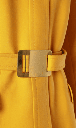 B2396-Manteau-1970-en-lainage-jaune-surpiqures-T42-01