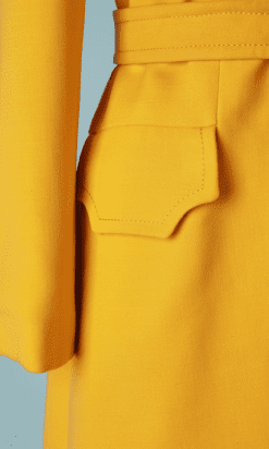 B2396-Manteau-1970-en-lainage-jaune-surpiqures-T42-01