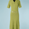 B2514-Robe-1930-en-tricot-vert-anis-fait-main-ceinture-avec-strass-T36-01
