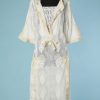B2878-Robe-1920-en-voile-de-coton-brodé-ruban-satin-ivoire-T44-01