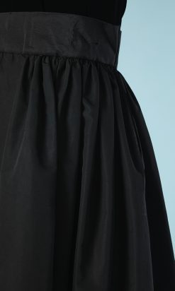 B2817-1Robe-bustier-en-faille-noir-haut-velours-Pierre-Cardin-T36-38-01