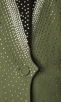 B3167-Tailleur-1940-en-crepe-vert-noir-avec-clous-argent-trous-T42-01