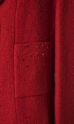 B3252-Veste-Chanel-en-tweed-rouge-fils-lurex-et-paillettes-t42-001