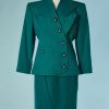 B3278-Tailleur-Saint-Laurent-en-lainage-vert-col-crante-boutons-metal-gris-t38-001
