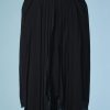 B3293-Jupe-Chanel-en-mousseline-noire-plissee-t36-001