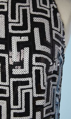 B3312-Robe-longue-Gianfranco-Ferre-pailletee-noire-et-blanche-t38-001