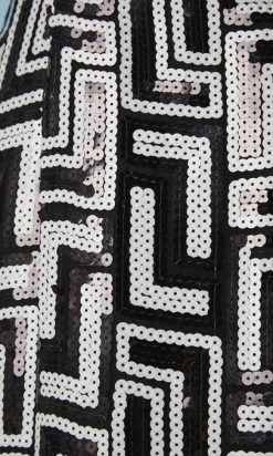 B3312-Robe-longue-Gianfranco-Ferre-pailletee-noire-et-blanche-t38-001