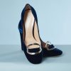 B3413-Escarpins-en-velours-bleu-roi-Casadei-t385-002