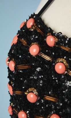 B3444-Robe-longue-1970-en-jersey-noir-brode-de-perles-or-et-cabochons-corail-t3840-001