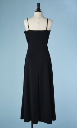 B3444-Robe-longue-1970-en-jersey-noir-brode-de-perles-or-et-cabochons-corail-t3840-001