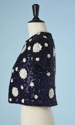 B3446-Bolero-paillete-bleu-nuit-et-fleurs-blanches-t38-001