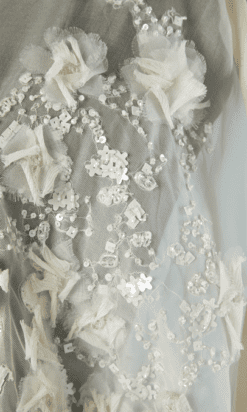 B4358-Robe-en-soie-et-coton-blanc-dentelle-broderies-Elie-Saab-T42-002