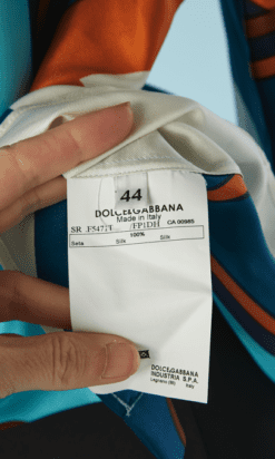 B4367-Chemisier-en-soie-imprime-Dolce-Gabbana-T40-001