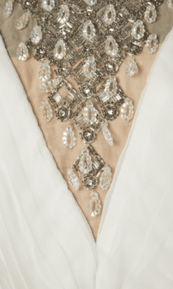 B4390-Robe-cocktail-1960-en-voile-de-nylon-blanc-plisse-et-perles-T38-001