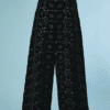 B4418-Pantalon-1970-en-velours-noir-brode-T34-001