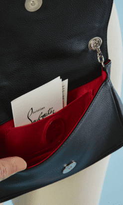 B4429-Sac-en-cuir-noir-epaulette-Edition-limitee-2012-Artemis-Louboutin-001