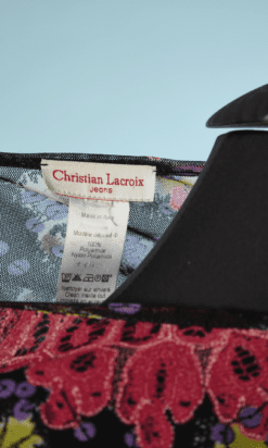 B4317-T-shirt-en-maille-noir-imprime-de-fleurs-Christian-Lacroix-T38-001