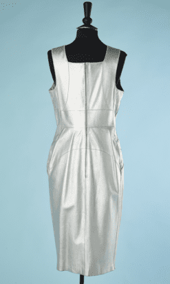 B4462-Robe-Chanel-en-cuir-argent-t38-001