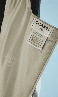 B4462-Robe-Chanel-en-cuir-argent-t38-001