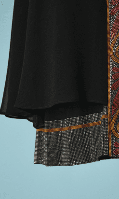 B4488-Robe-Versace-en-polyester-et-viscose-noir-clous-thermocolle-T38-001