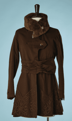 B4578-Veste-1910-en-lainage-marron-brodee-T38-001