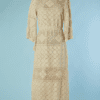 B4605-Robe-1970-en-filet-ecru-brode-T38-001