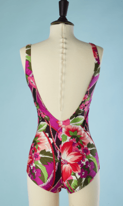 B4617-Maillot-de-bain-1-piece-violet-imprime-de-fleurs-rose-rouge-violet-T436-001