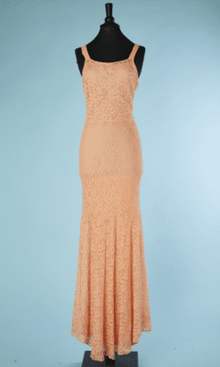 B4884-Tailleur-robe-du-soir-1930-en-dentelle-rose-peche-T38-01