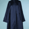 B4890-Manteau-1950-en-satin-marine-double-rouge-Schiaparelli-01.